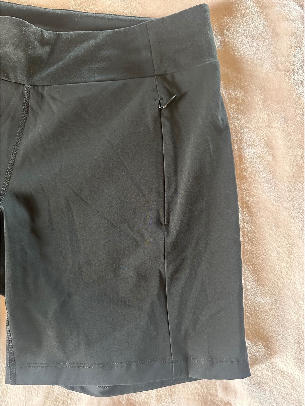 Columbia Sportswear Black Performance Shorts – Size Medium - Picture 3 of 7